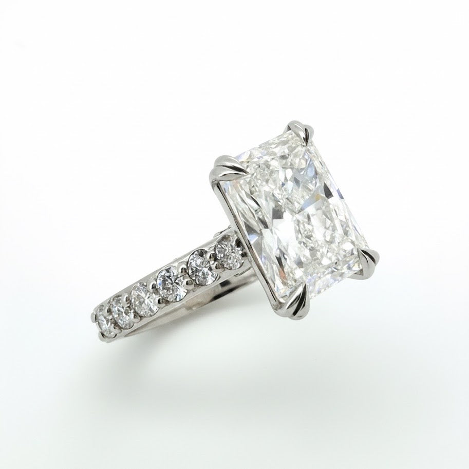 4.87 Ct Radiant Ideal Cut Engagement Ring IGI Certified Gold