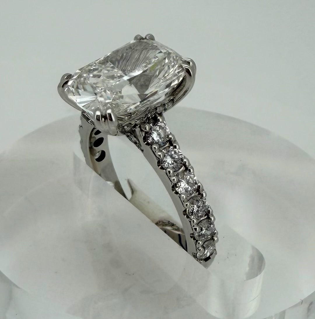 4.87 Ct Cushion Cut Lab Diamond Engagement Ring Gold IGI Certified